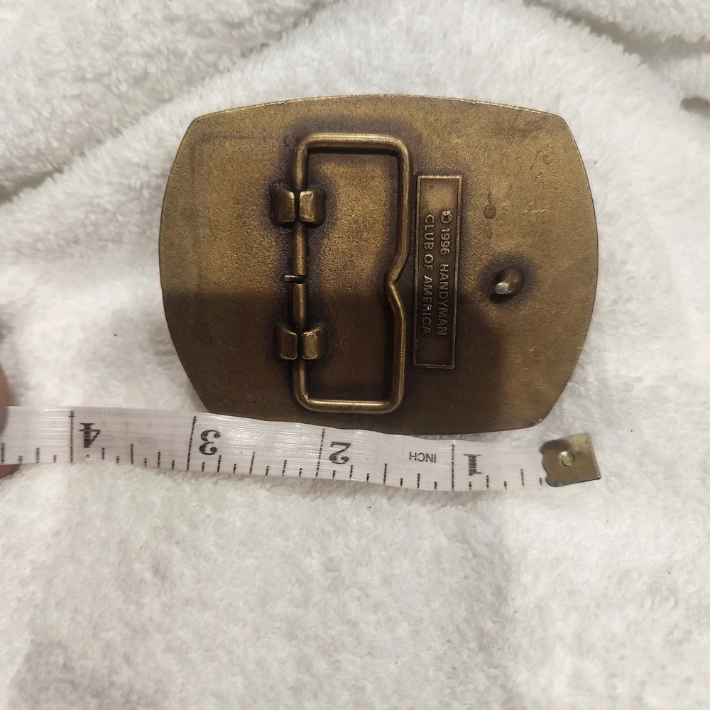 Belt Buckle Brass Tone Hammer Vintage 1996 Handyman Club of America Life‎ Member
